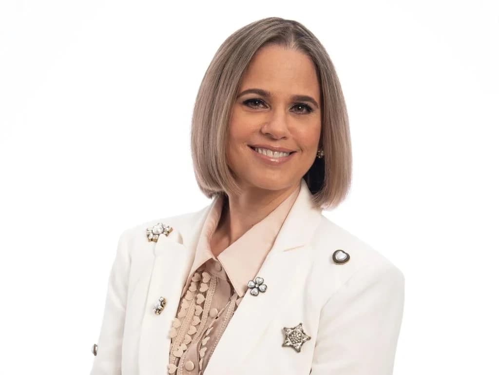 Retrato de Solange De Lahongrais, elegida como la primera mujer presidenta de MMAPA en Puerto Rico.