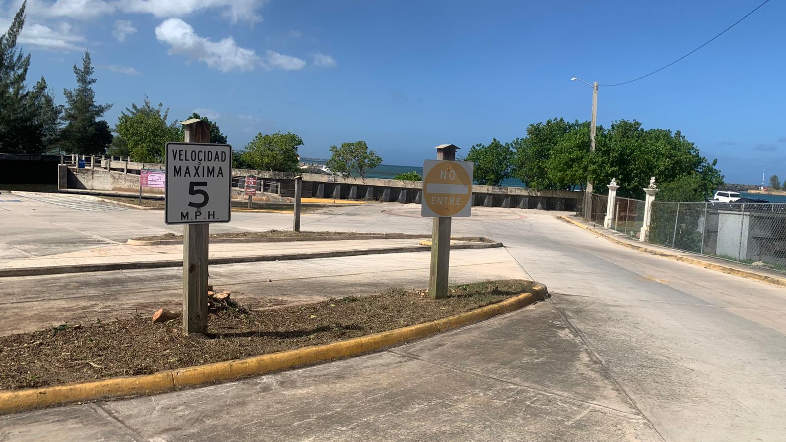 DRNA reacondiciona rampa para pescadores en Arecibo