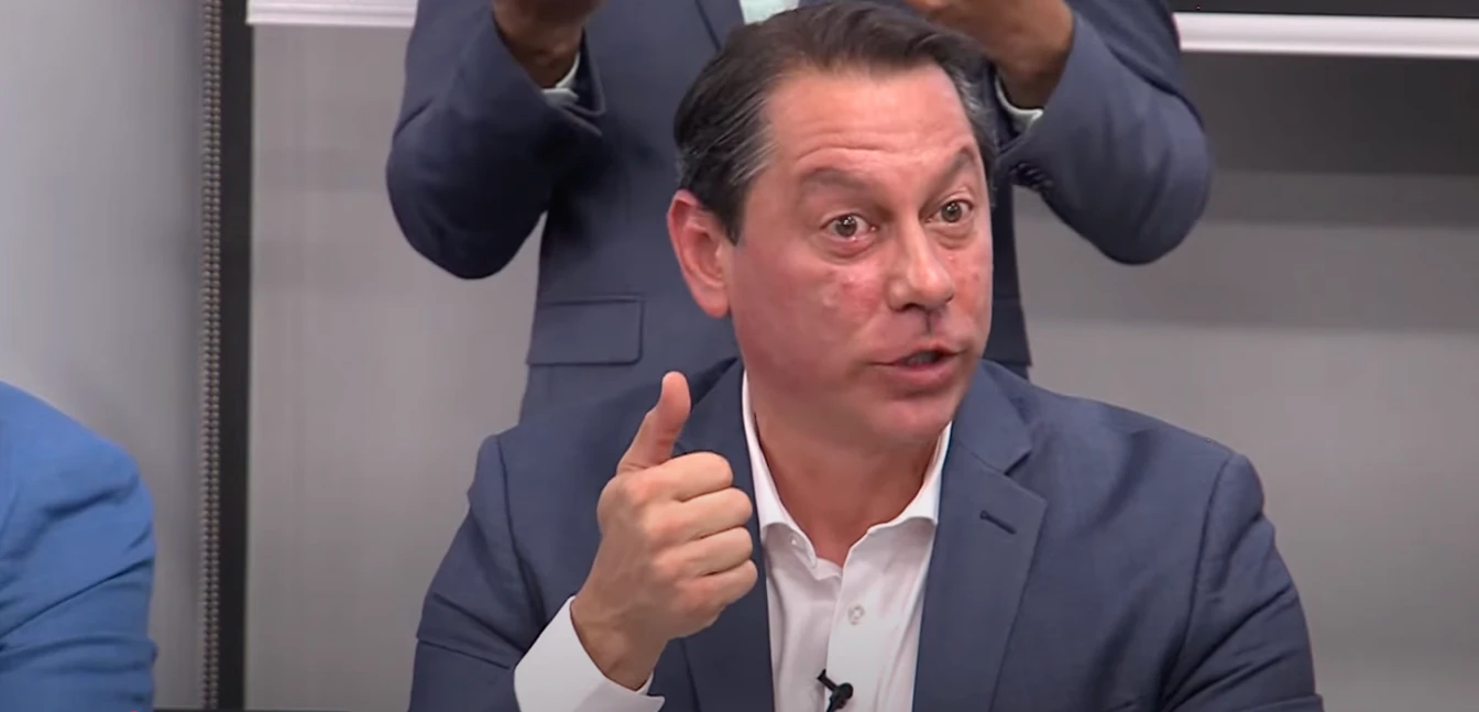 Político derrotado regresa a Noticentro al Amanecer