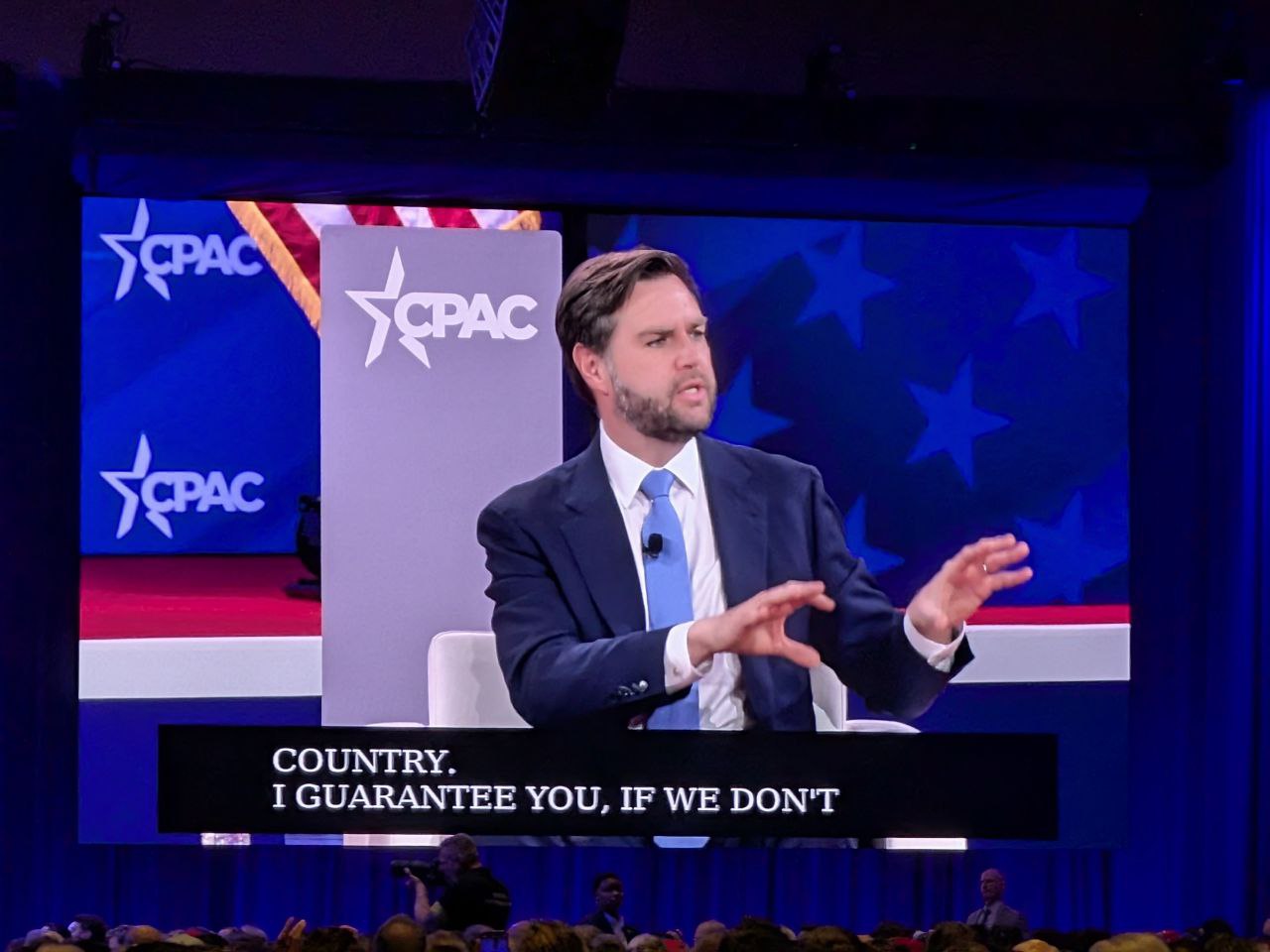 JD Vance: "la vida no nacida es digna de protección"